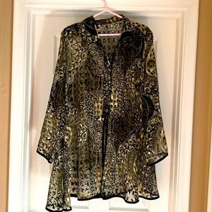 Women’s sheer top. Iridescent colours. XXL.